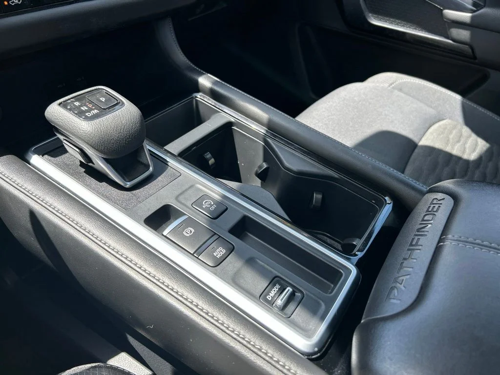Certified Used 2025 White Nissan SV image 38