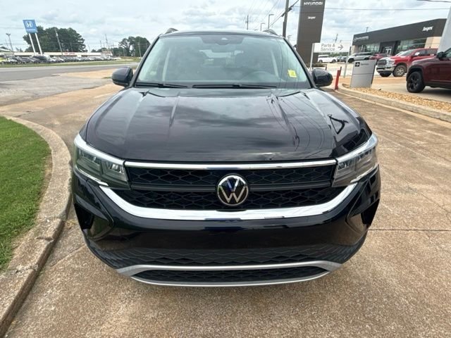 Used 2024 Black Volkswagen 1.5T SE image 3