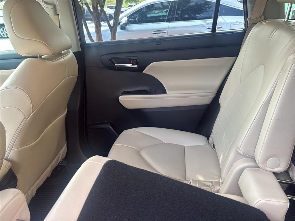 Used 2023 Ruby Flare Pearl Toyota XLE image 17