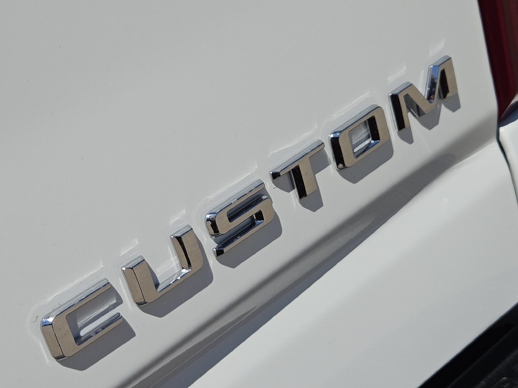 2026 Chevrolet Silverado 2500 HD Custom - Photo 8