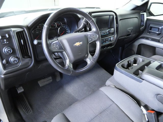 Used 2019 Gray Chevrolet LT image 3