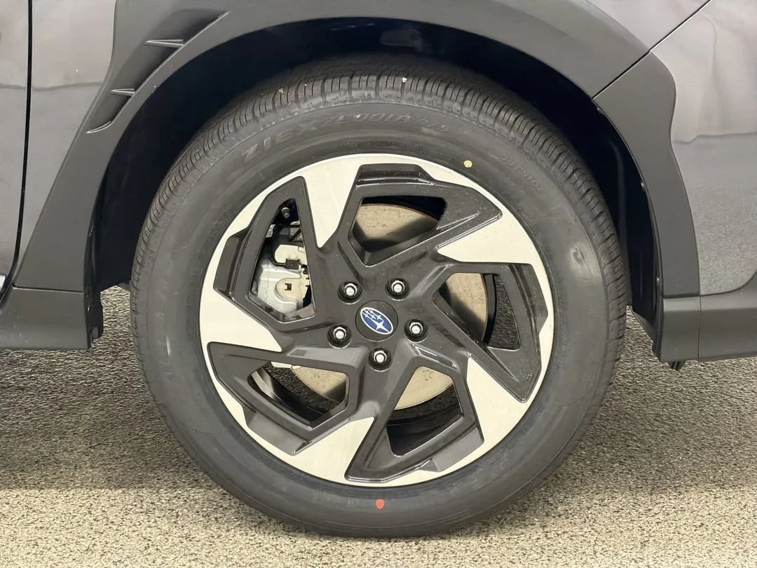 New 2026 Magnetite Gray Metallic Subaru Limited image 10