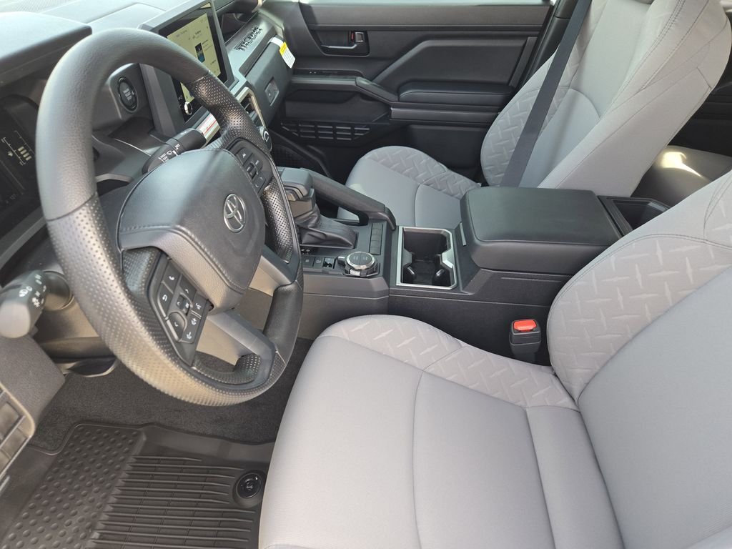 2026 Toyota Tacoma SR5 - Photo 11