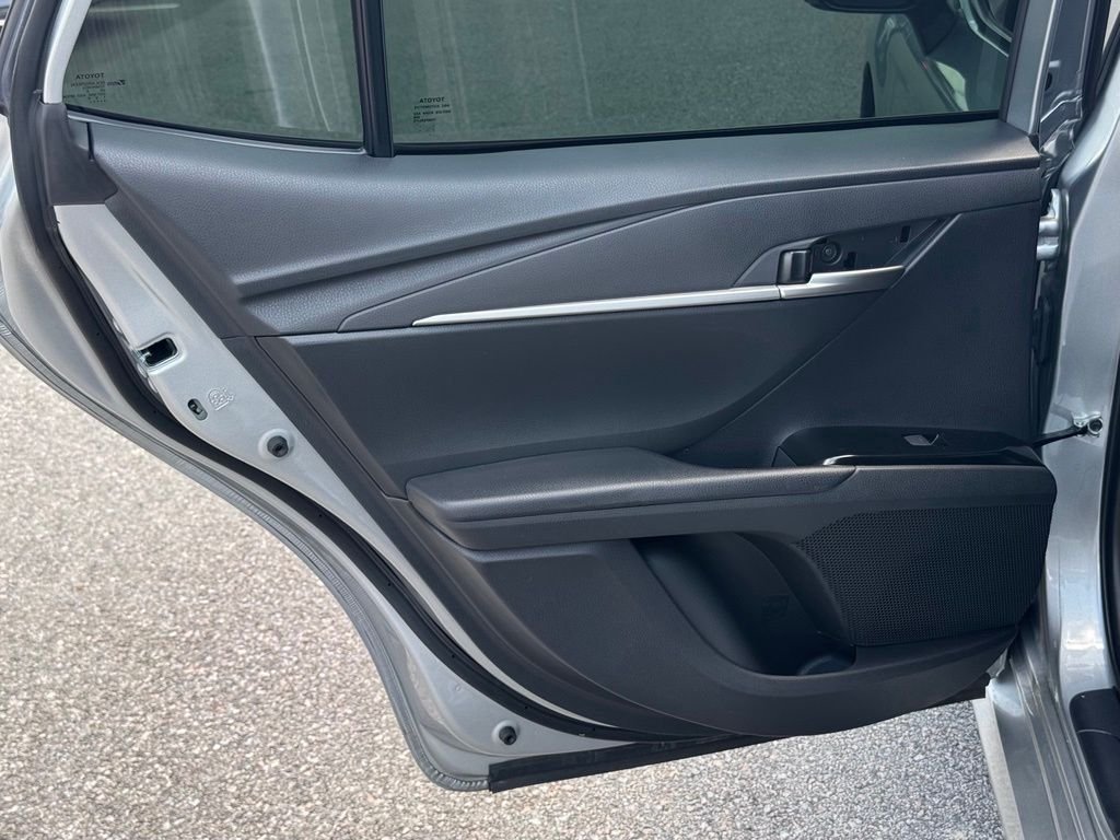2025 Toyota Camry LE - Photo 17