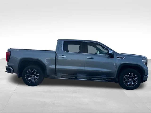 Used 2026 Sterling Metallic GMC SLT image 7