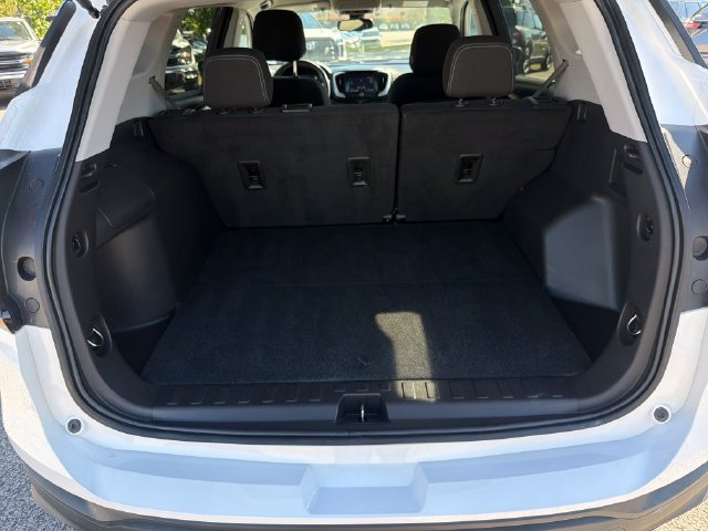 Used 2024 White GMC SLE image 19