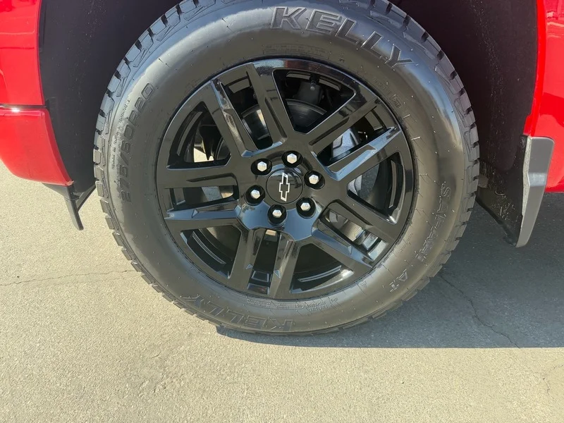 Used 2022 Red Hot Chevrolet RST image 39