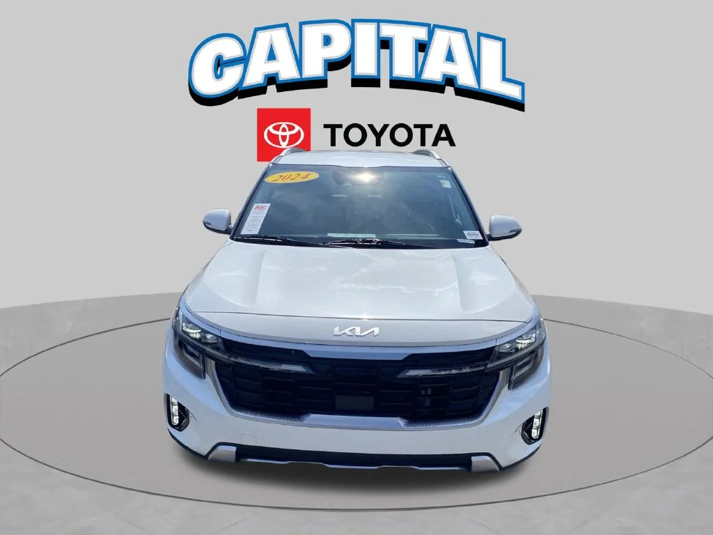 Used 2024 White Kia SX image 20