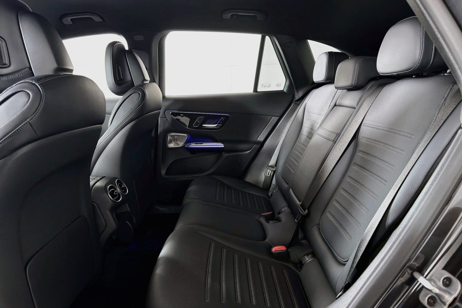 Used 2025 Graphite Grey Metallic Mercedes-Benz 350e image 7