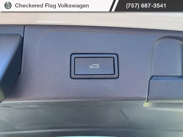 New 2026 Opal White Pearl Volkswagen SE w/Technology image 35