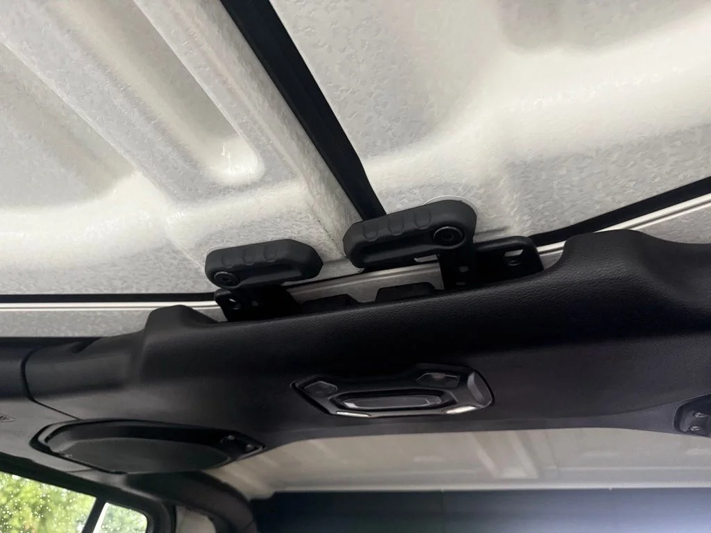 Used 2020 Green Jeep Overland image 35
