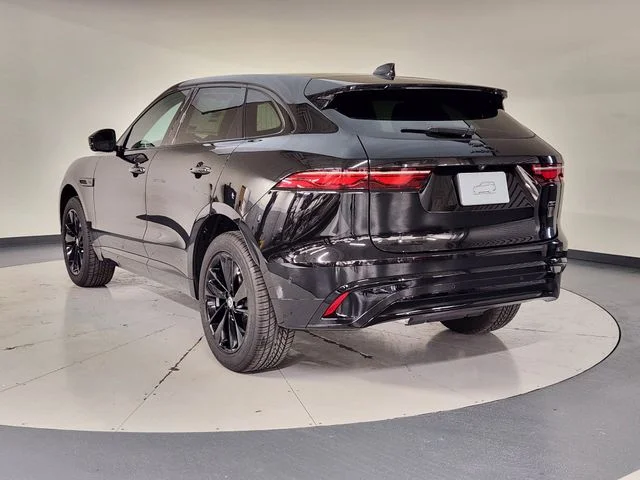 2026 Jaguar F-Pace R-Dynamic S - Photo 6