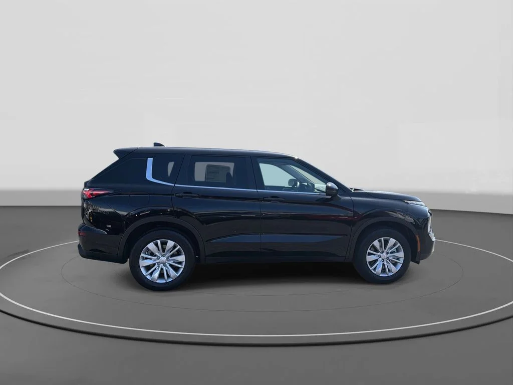 New 2026 Black Mitsubishi ES image 4
