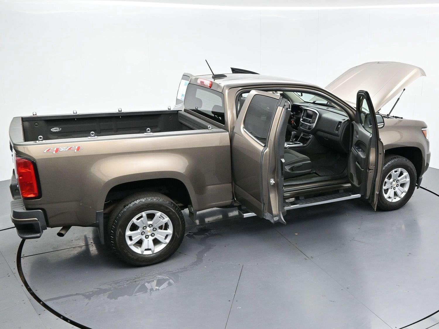 Used 2015 Brownstone Metallic Chevrolet 4WD LT image 47