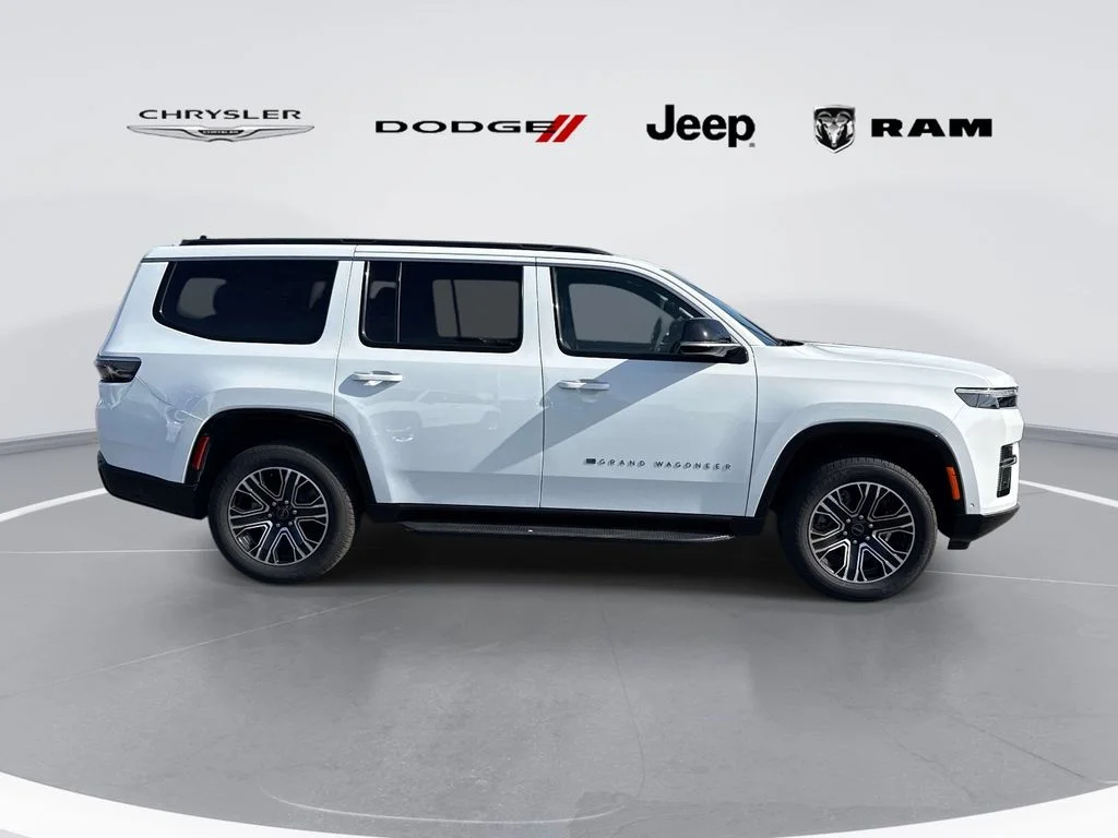 New 2026 White Jeep  image 2