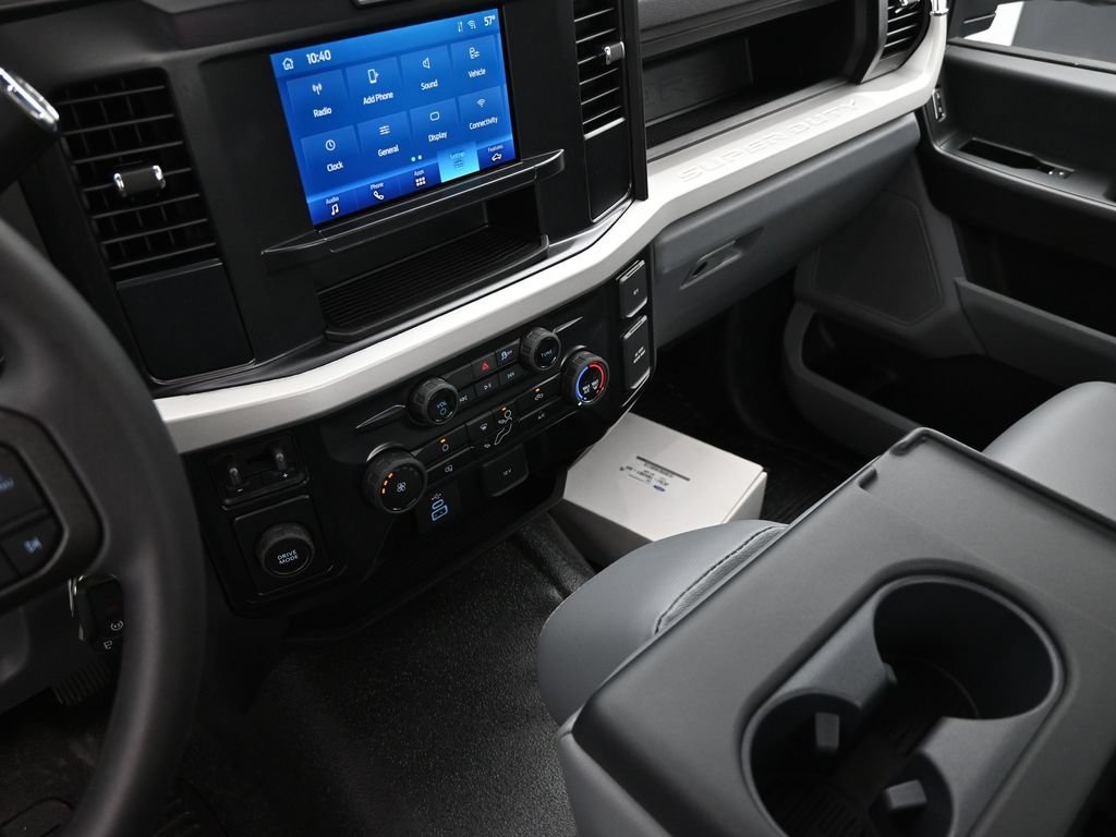 New 2026 Oxford White Ford XL image 24