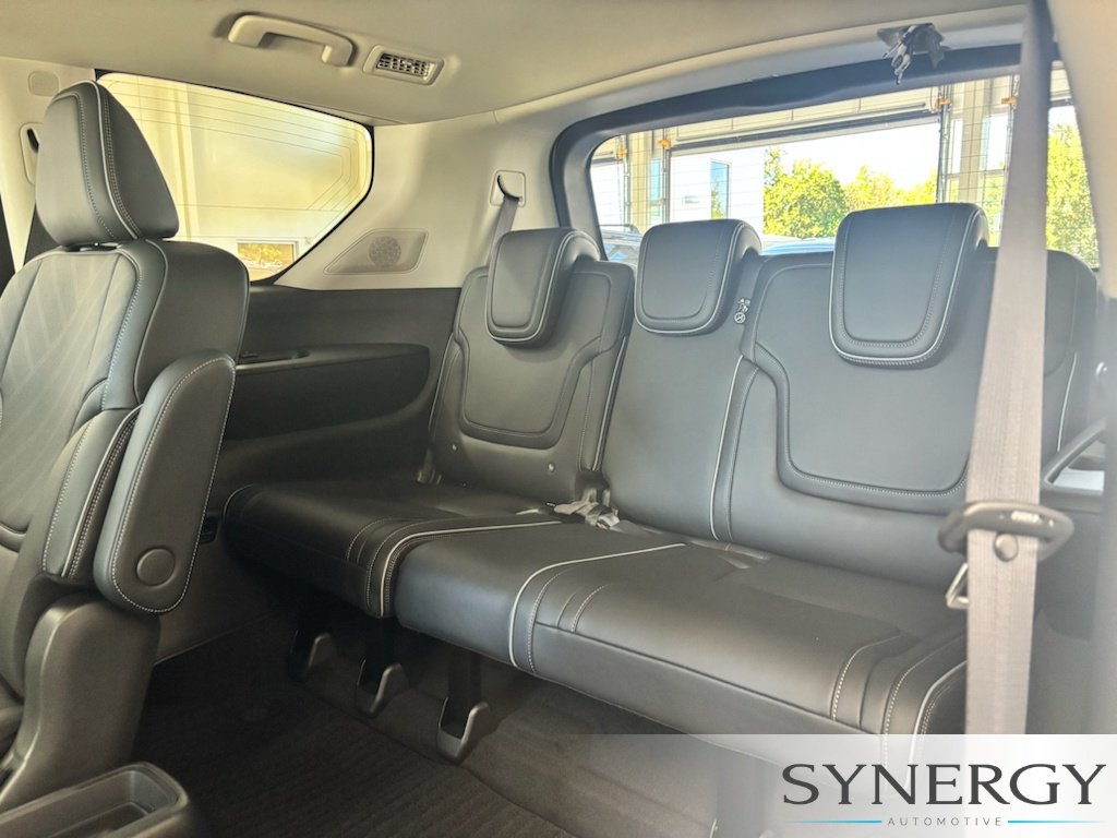 New 2027 Radiant White INFINITI LUXE image 26