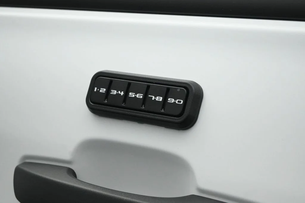 New 2026 Oxford White Ford XLT image 21