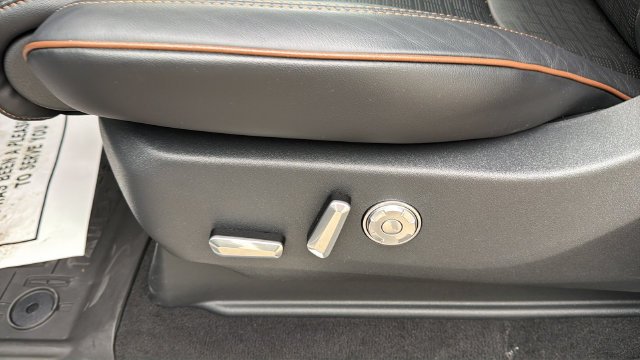 2025 Lincoln Navigator Black Label - Photo 17