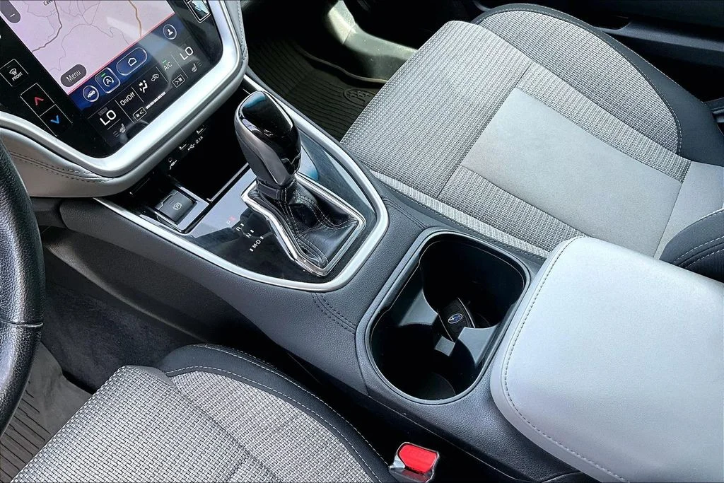 Certified Used 2022 White Subaru Premium image 18
