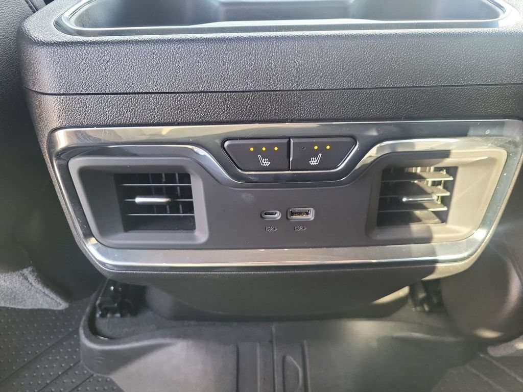 Used 2025 Black Chevrolet High Country image 28