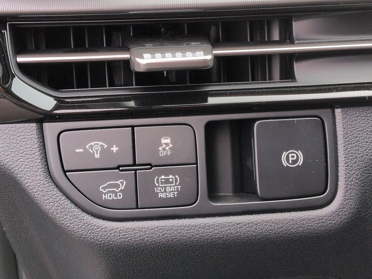 New 2026 Wolf Gray Kia EX image 18