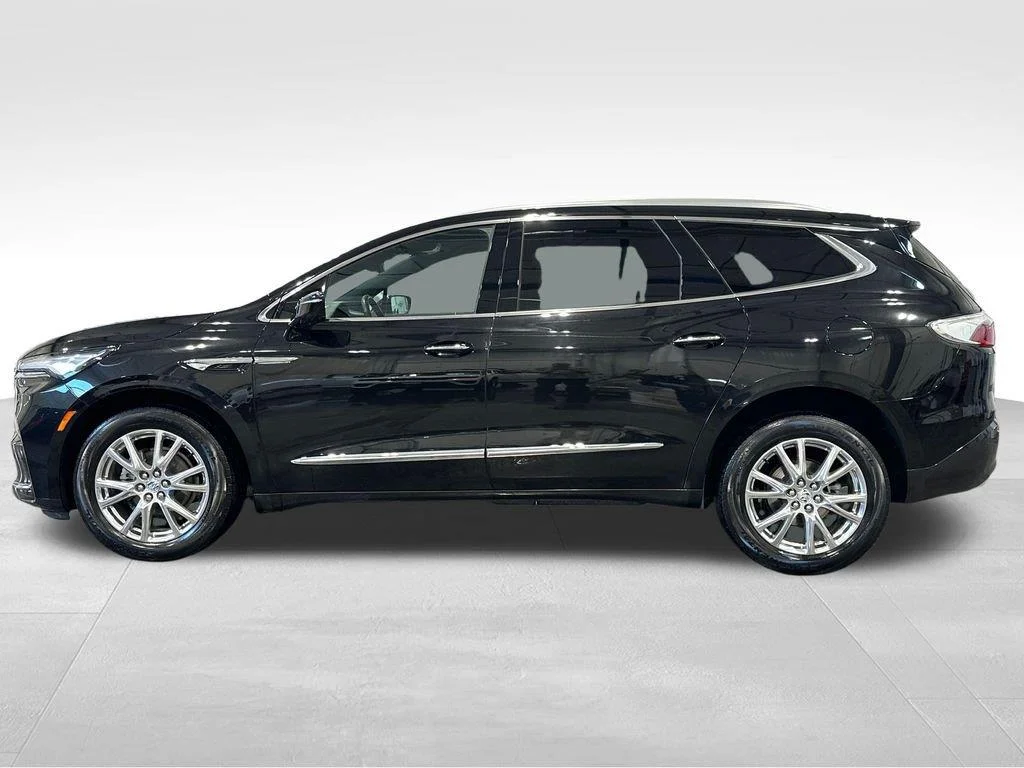 Used 2023 Ebony Twilight Metallic Buick Premium image 4