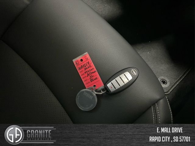 2025 Nissan Altima SL - Photo 28