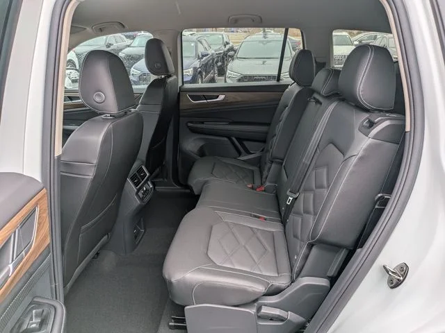 New 2026 White Volkswagen 2.0T SE image 10