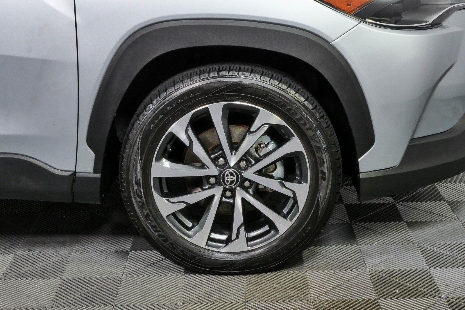 Used 2025 Sonic Silver Toyota XLE image 35