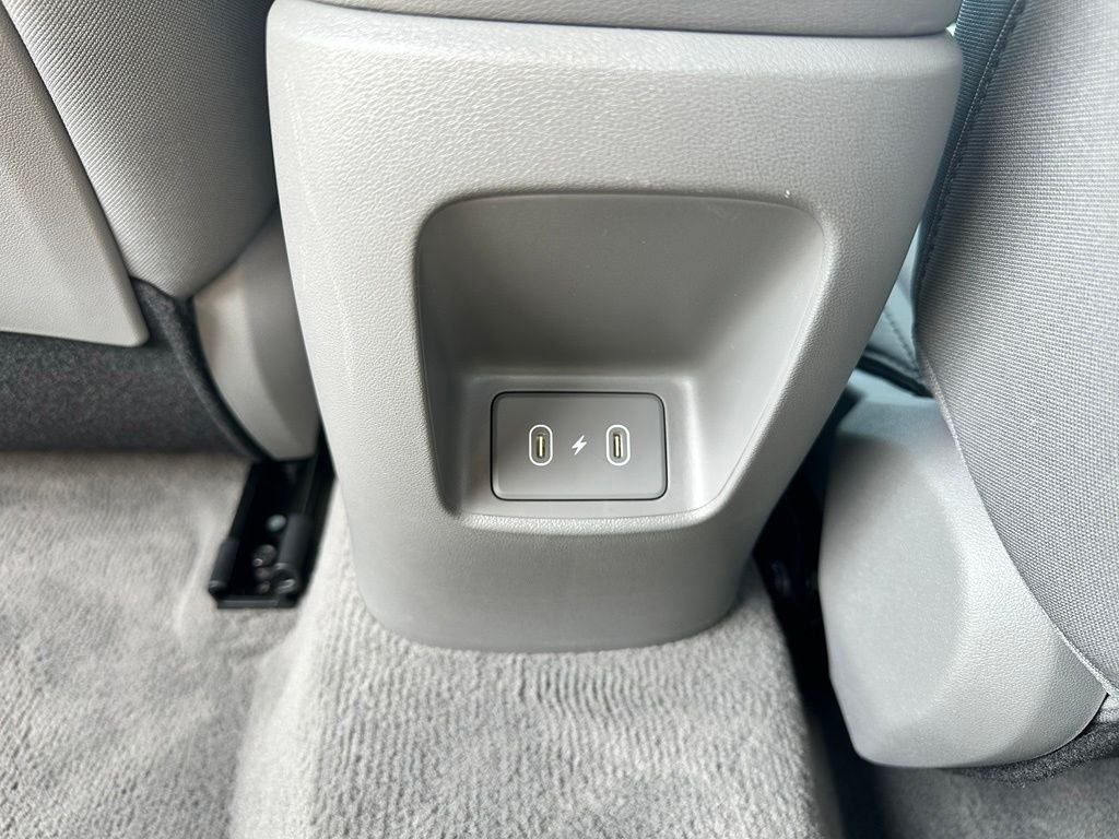 Used 2024 White Hyundai SE image 20