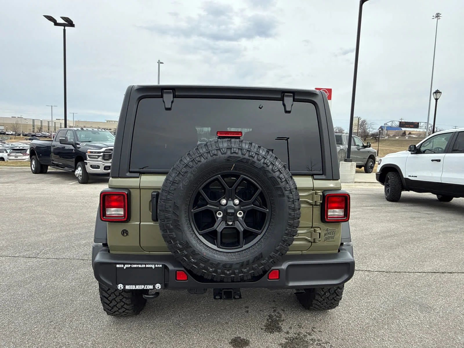 2026 Jeep Wrangler 4-Door Willys - Photo 8