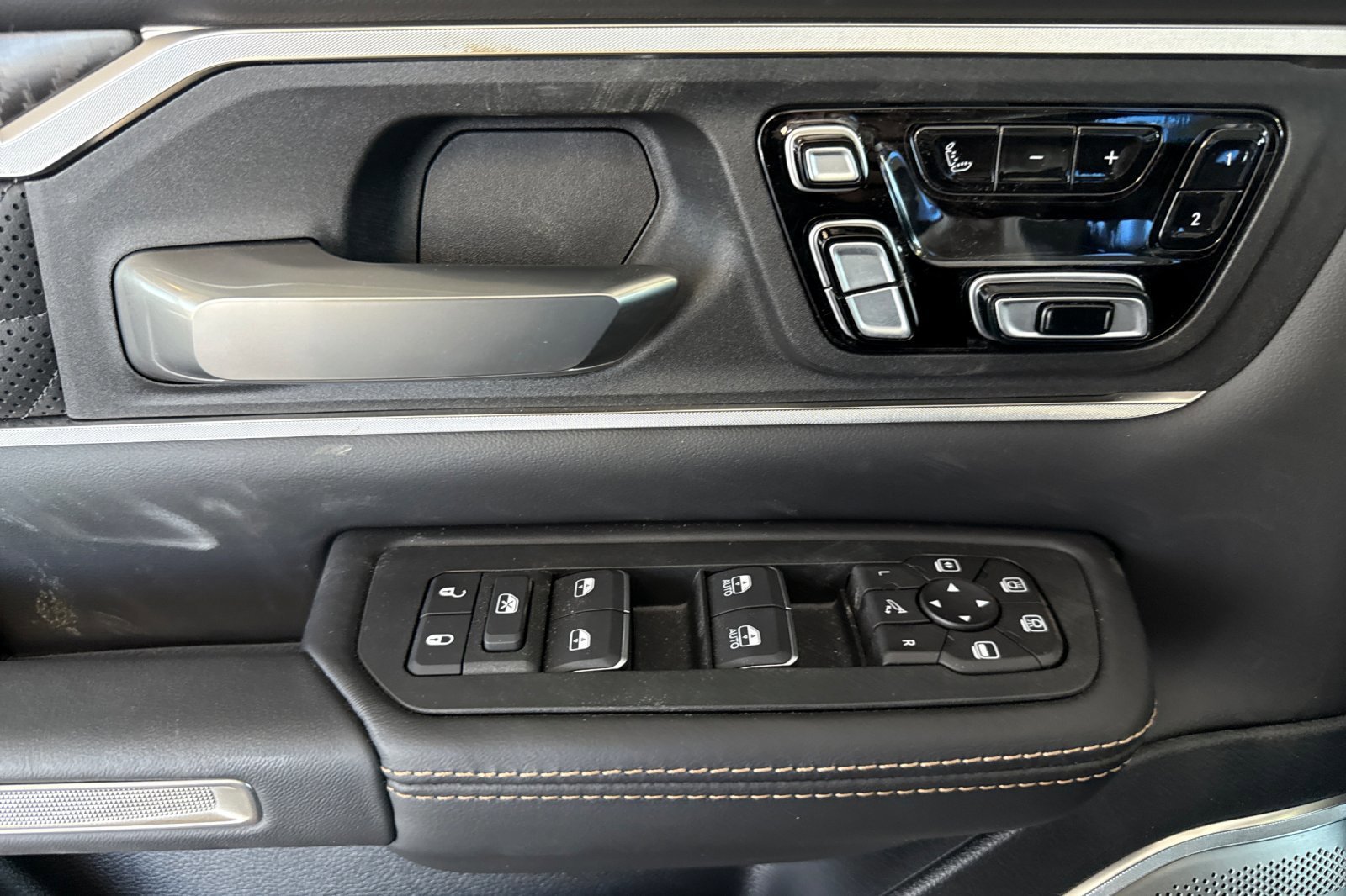 2026 RAM 1500 Tungsten - Photo 11