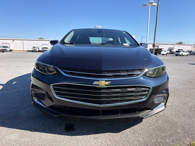 Used 2018 Chevrolet Malibu 1LT with VIN 1G1ZD5STXJF222987 for sale in New Castle, DE