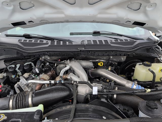 Used 2022 White Ford Lariat image 22