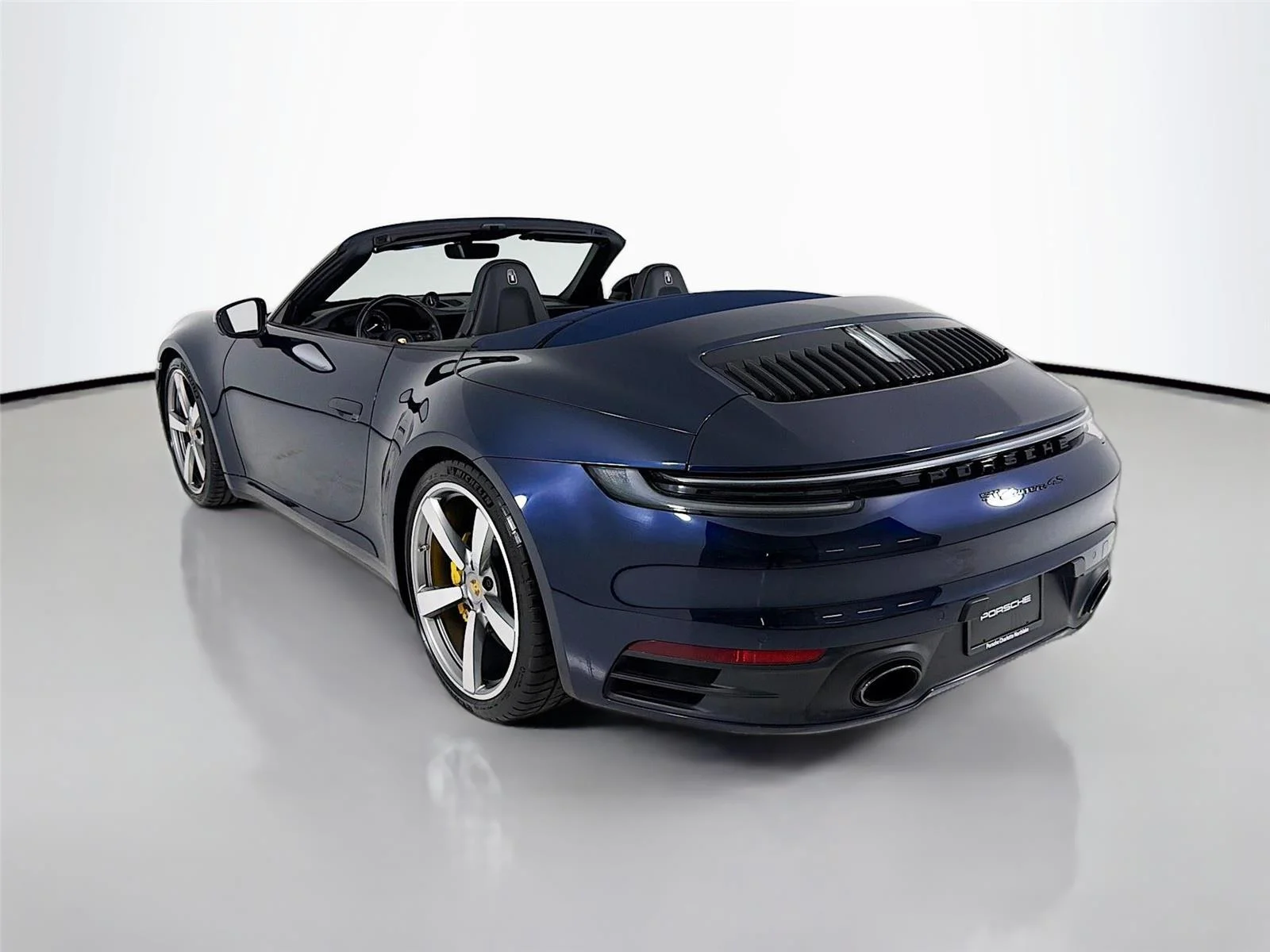 Used 2021  PORSCHE  image 8