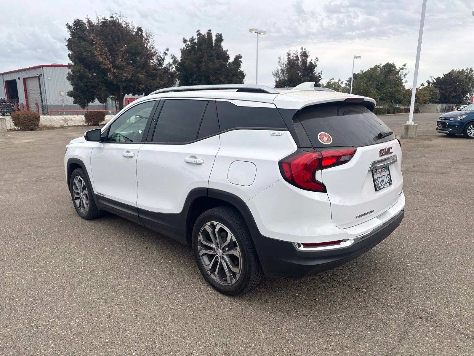 Used 2019 SUMMIT WHITE GMC SLT image 5