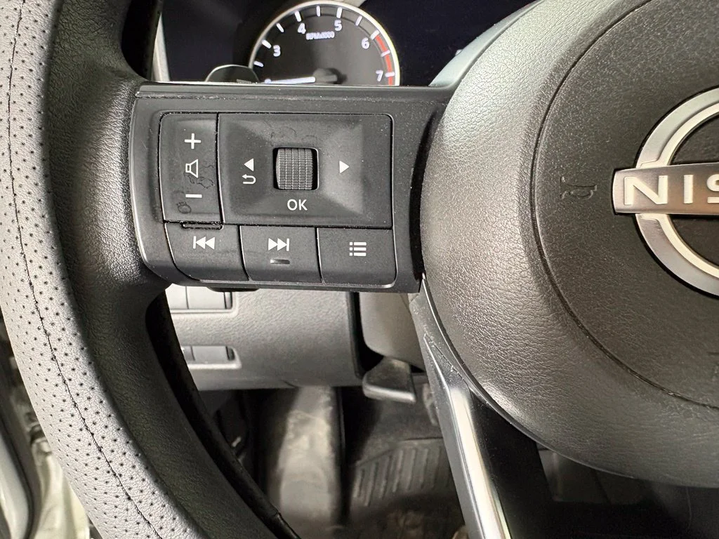 Used 2024 Silver Nissan SV image 24
