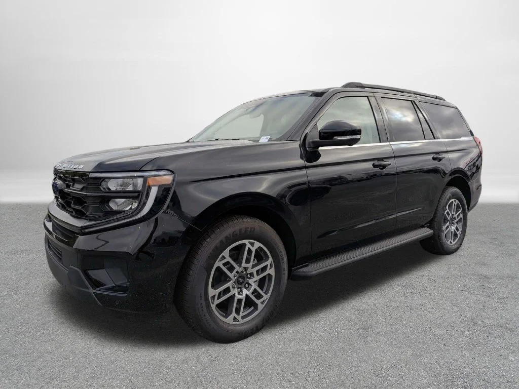 New 2026 Agate Black Metallic Ford Active image 7