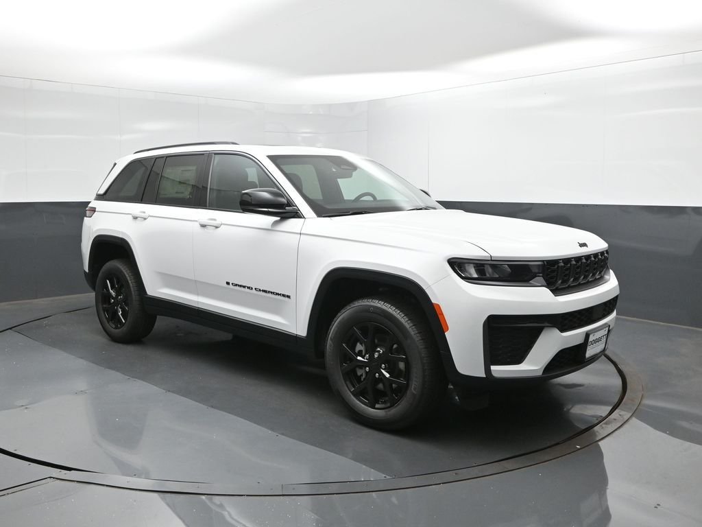 New 2026 Bright White Clear-Coat Exterior Paint Jeep Altitude image 26