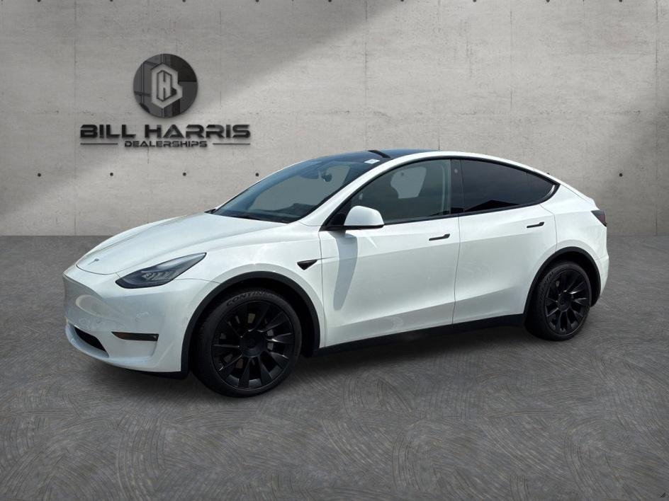Used 2021 White Tesla Long Range image 7