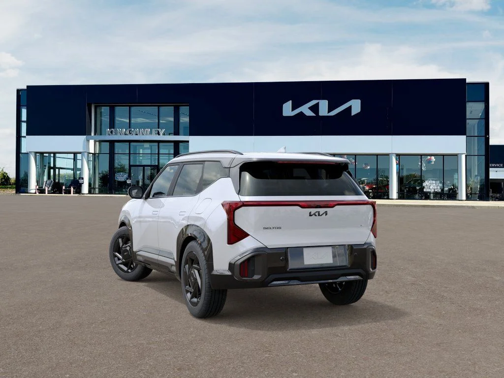New 2027 Snow White Pearl Kia X-Line SX image 4