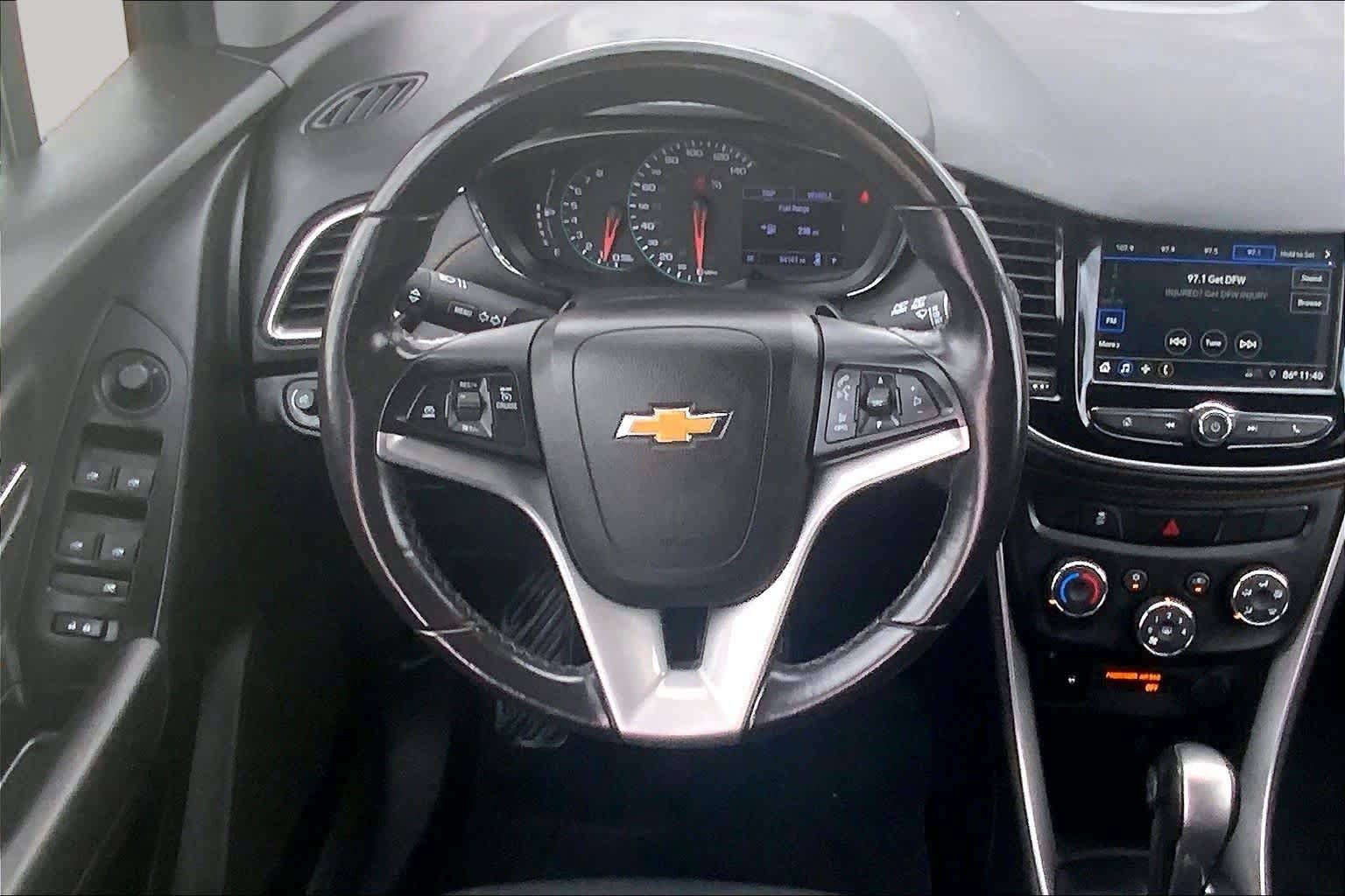 Used 2019 Silver Ice Metallic Chevrolet LT image 5