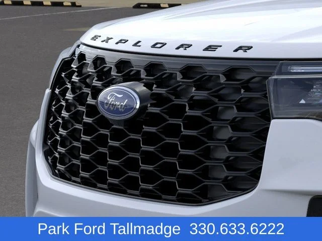 New 2026 Space White Metallic Ford ST-Line image 17