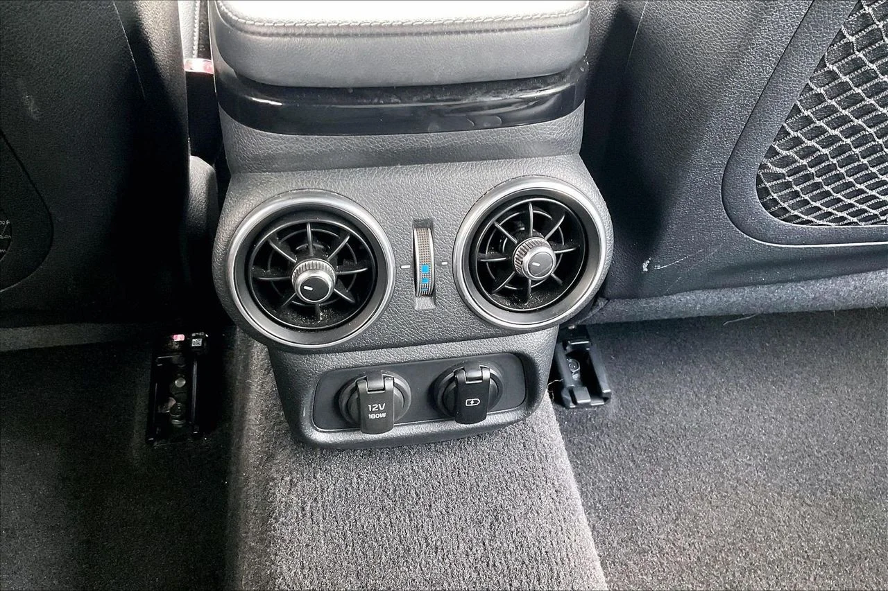 Used 2020  Kia GT-Line image 18