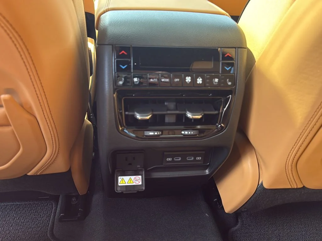 2026 Jeep Grand Cherokee Summit - Photo 18