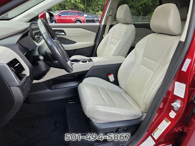 Used 2023 Red Nissan SL image 9