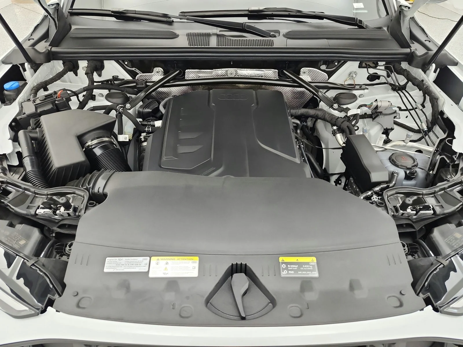 New 2026 Glacier White Metallic Audi Premium 2.0 TFSI quattro image 12