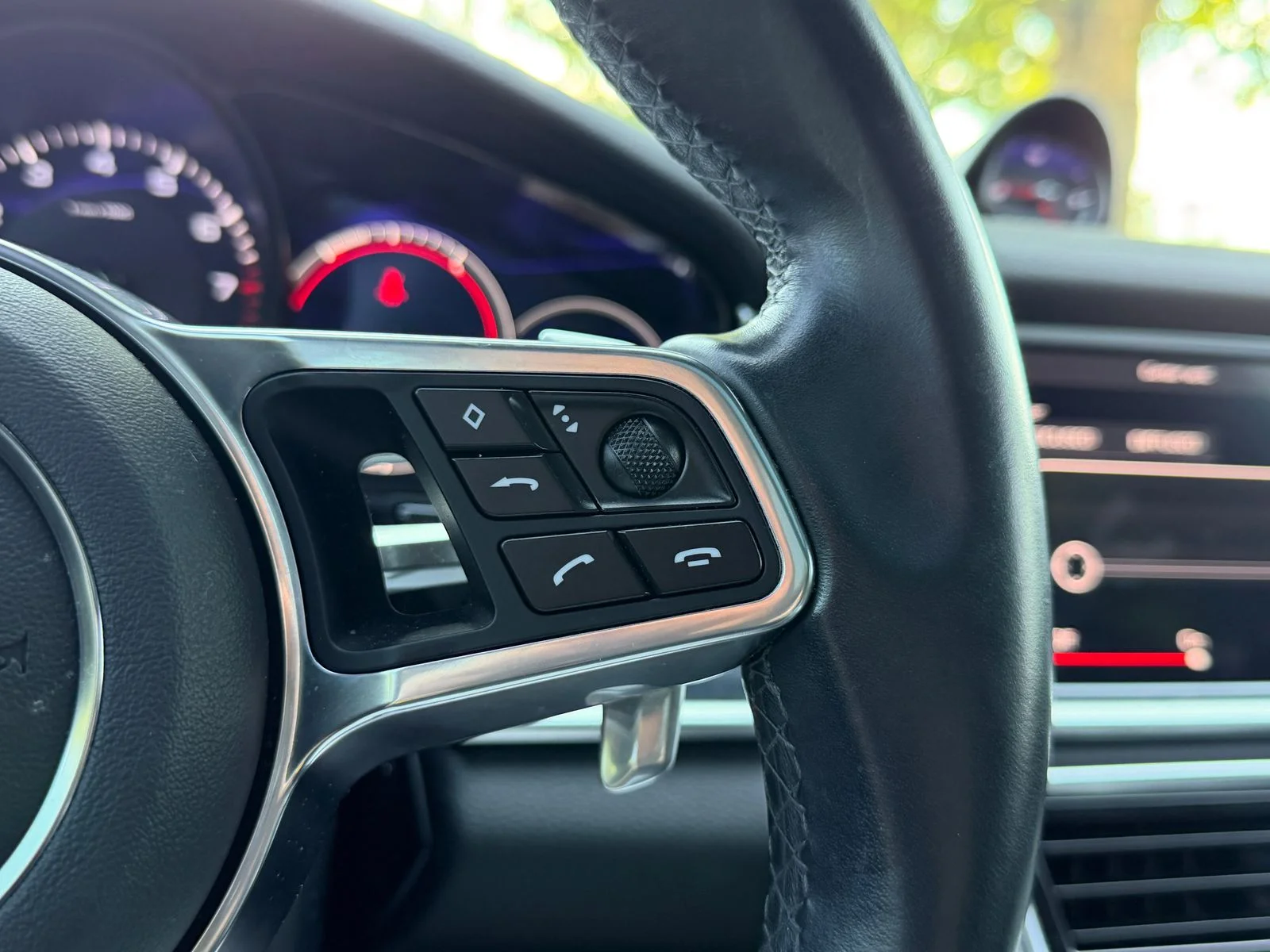 Used 2019 Black Porsche 4 image 23