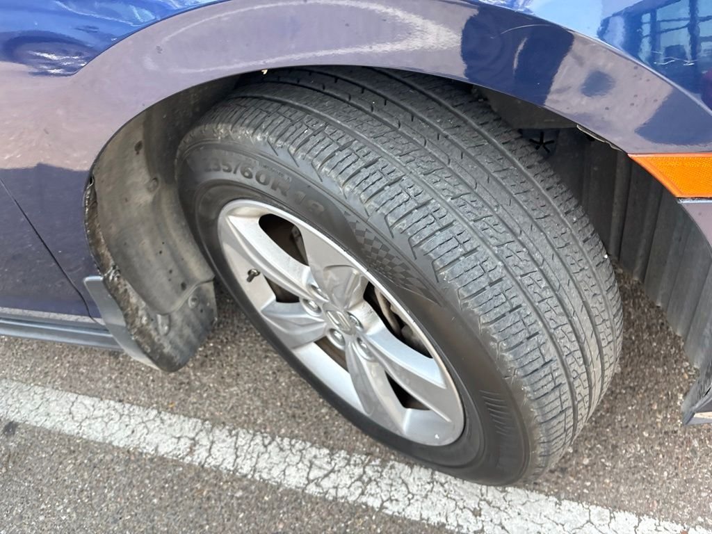 Used 2019  Honda EX image 11